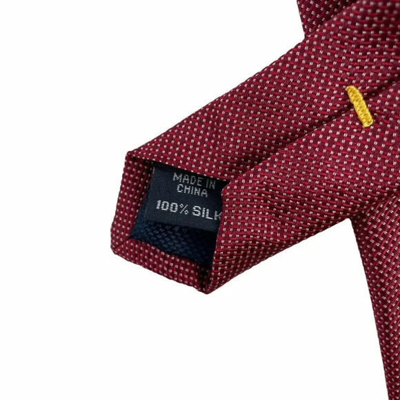 Nautica Necktie Men's Classic Geometric Red 100% Silk (60" Length 3.25" Width) - Picture 5 of 6